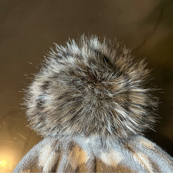 C Wonder beanie in excellent condition! - Picture 3 of 5